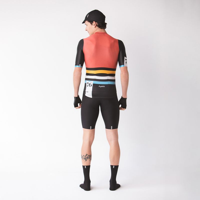 CAMISACICLISMO-HOMBRE_11567E_NEGRO